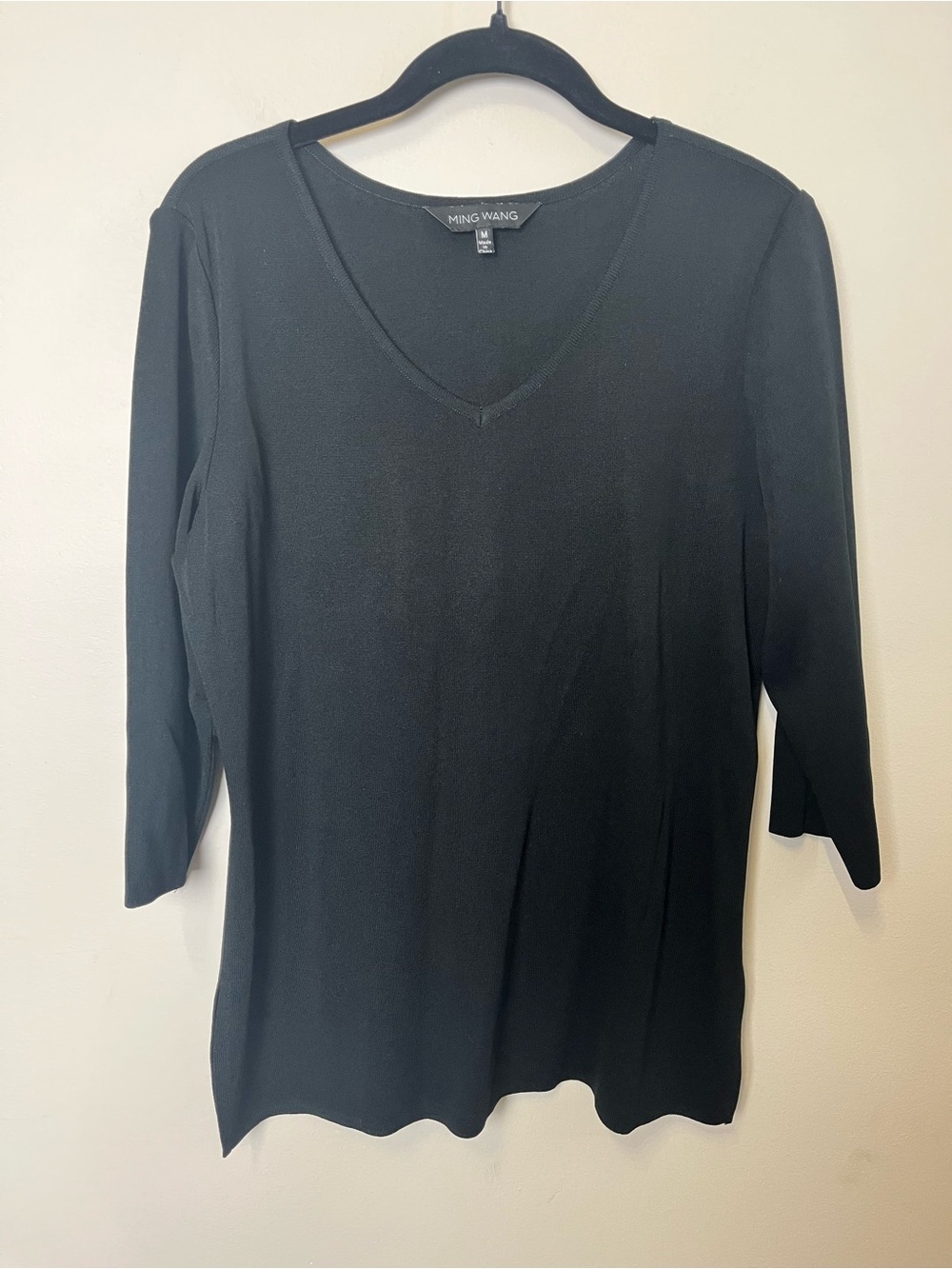 Ming Wang Black V-Neck Long Sleeve Knit Top